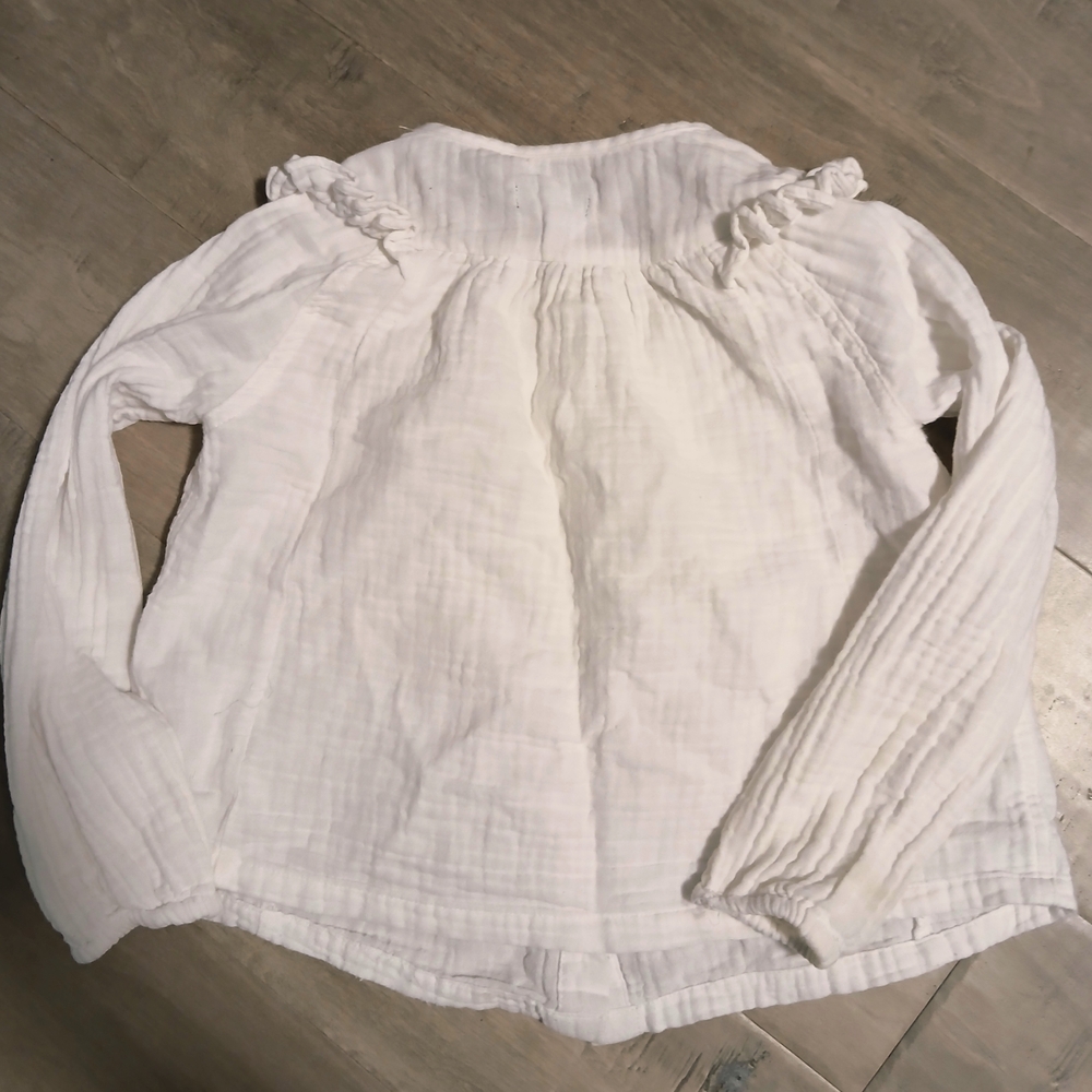 💥💥Girls' White Ruffle-Trim Button-Front Blouse - Picture 2 of 4